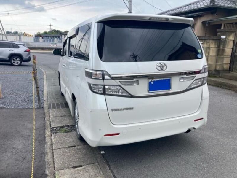 VELLFIRE
