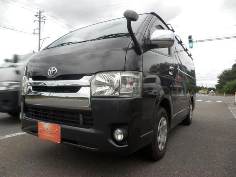 HIACE VAN