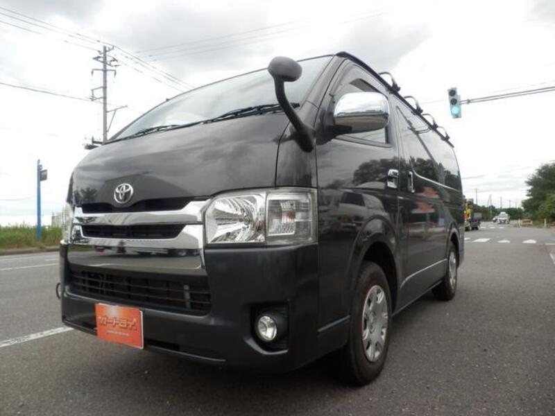 HIACE VAN