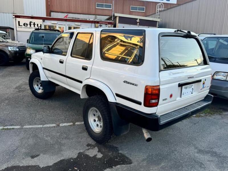 HILUX SURF
