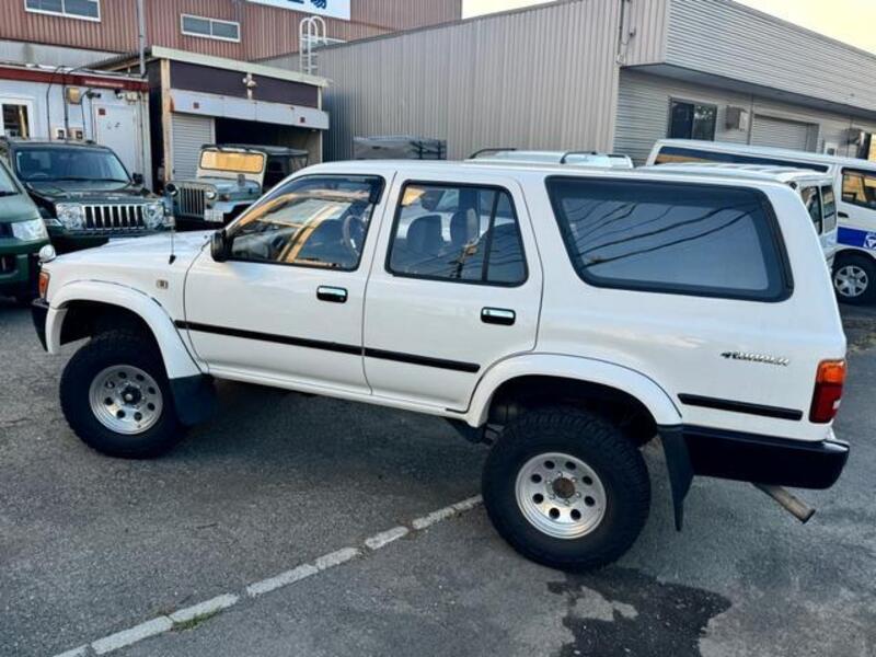 HILUX SURF