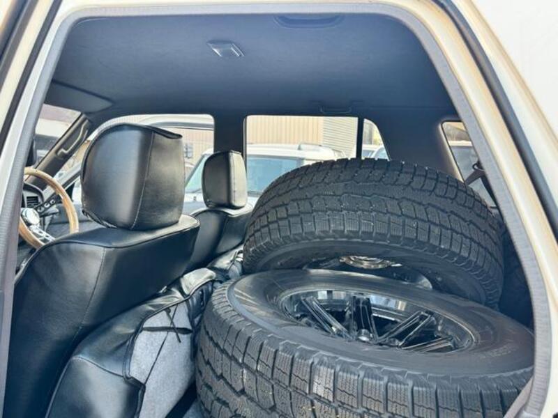 HILUX SURF