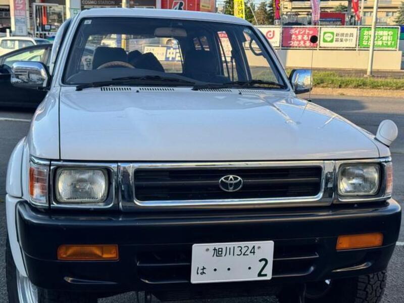 HILUX SURF