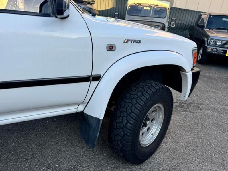 HILUX SURF