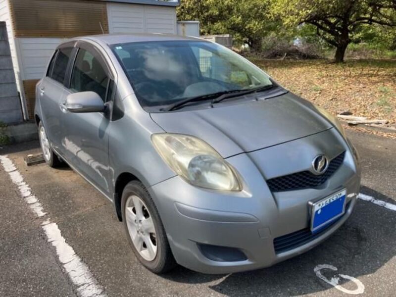 TOYOTA VITZ