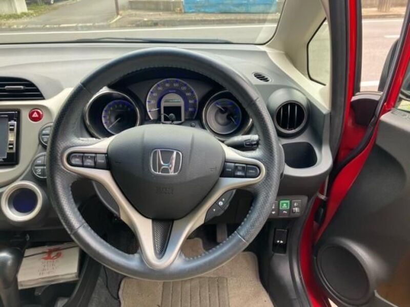 FIT HYBRID