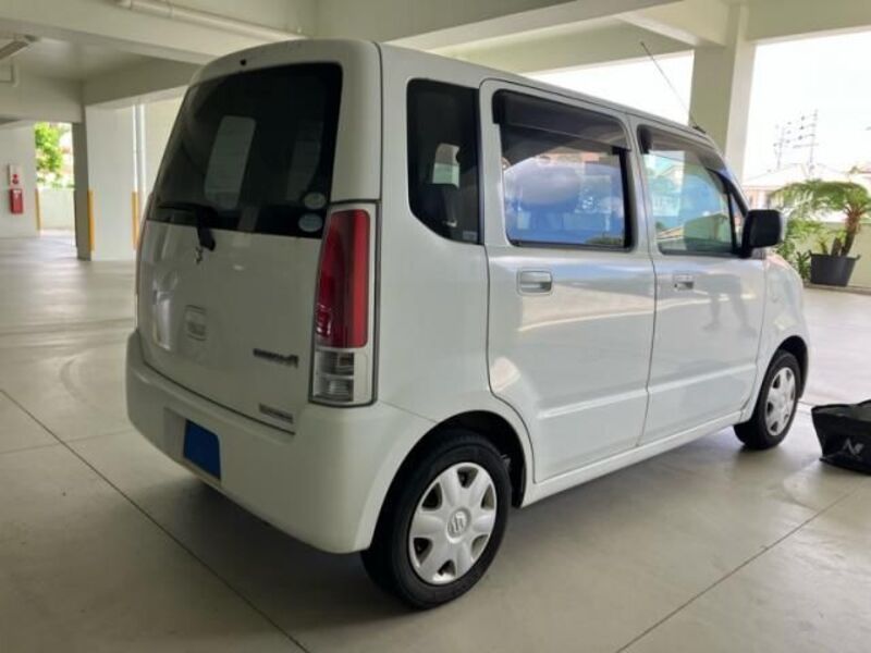 WAGON R