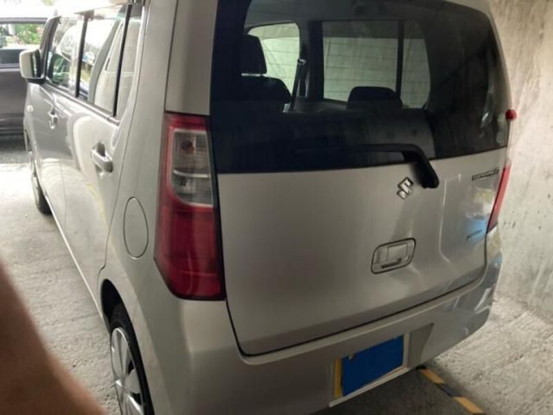 WAGON R