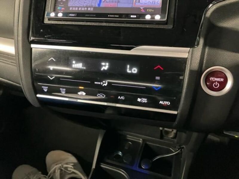 FIT HYBRID