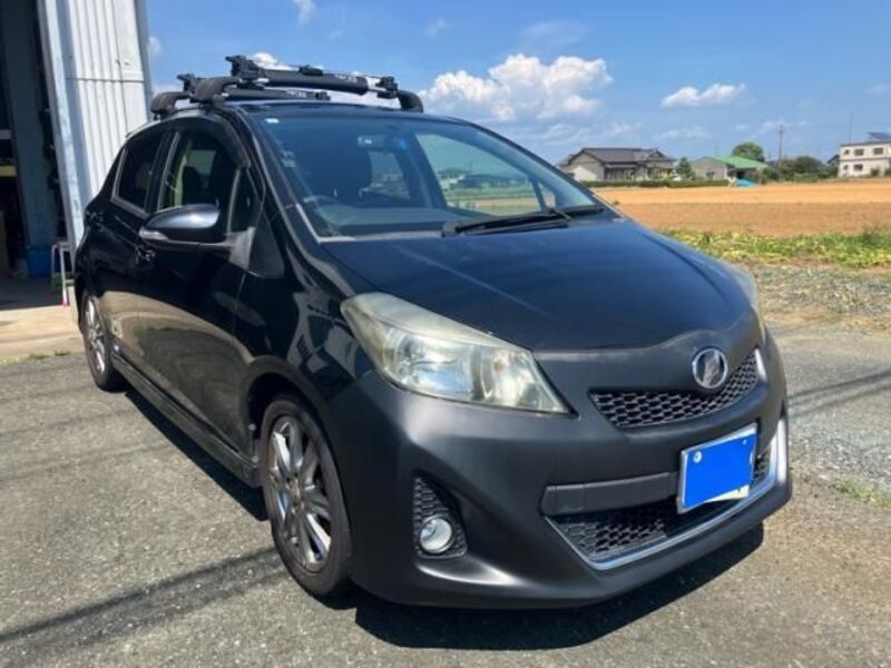 TOYOTA VITZ