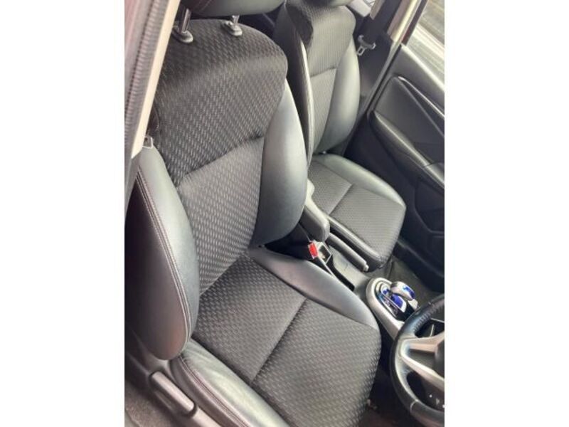 FIT HYBRID