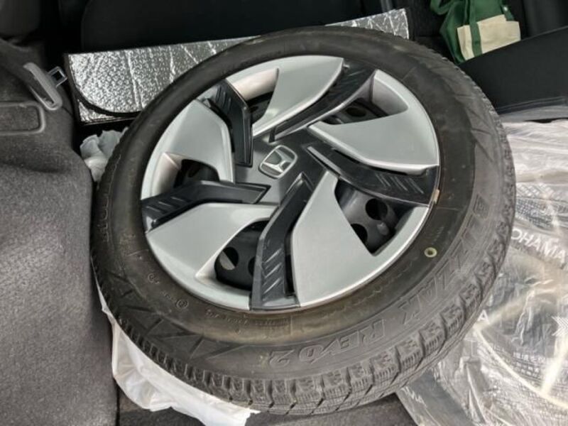 FIT HYBRID