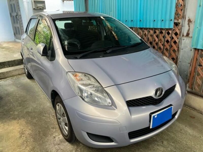 TOYOTA VITZ