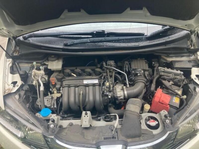 FIT HYBRID