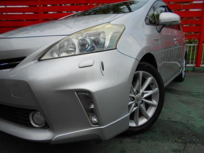 PRIUS ALPHA