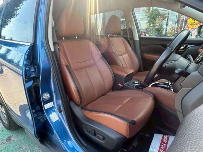 X-TRAIL