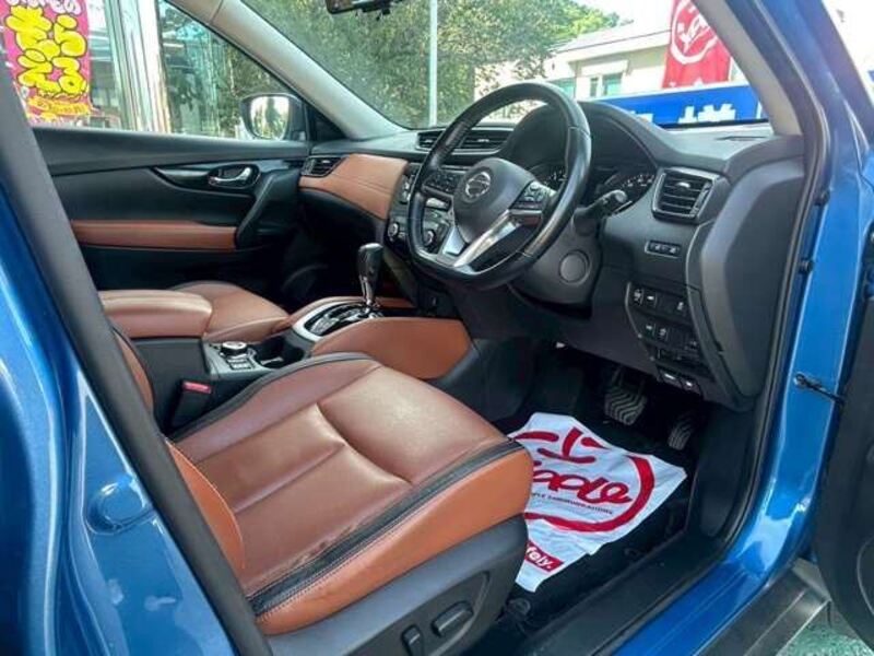X-TRAIL