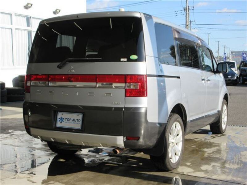DELICA D5