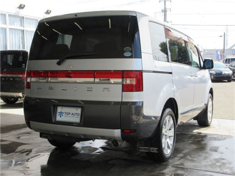DELICA D5