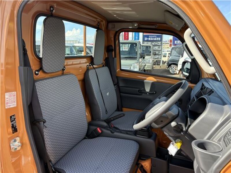 CARRY TRUCK