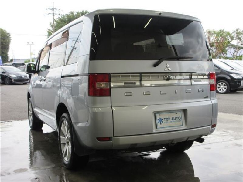 DELICA D5