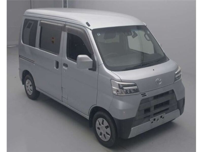 TOYOTA PIXIS VAN