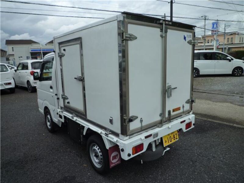 CARRY TRUCK