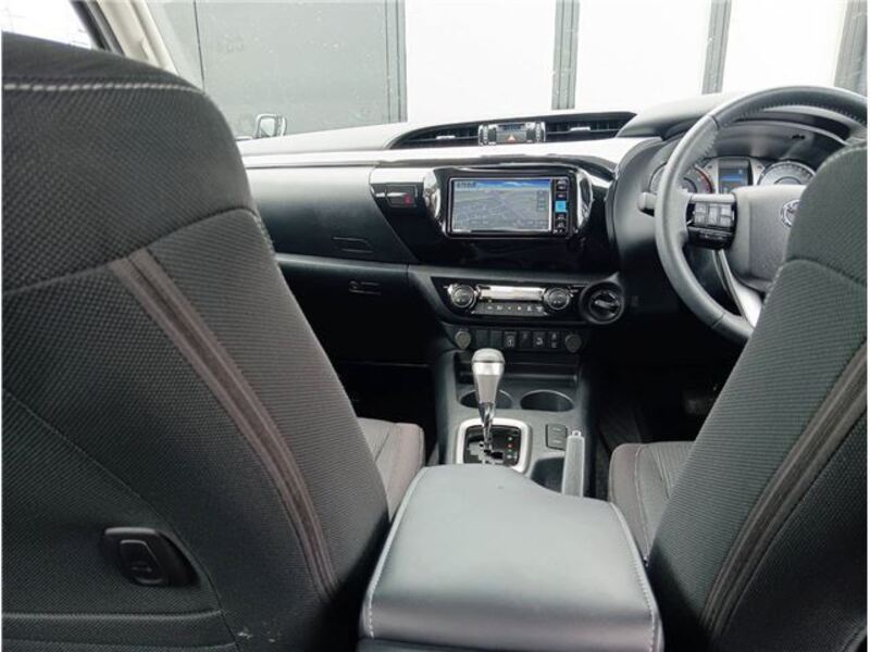 HILUX