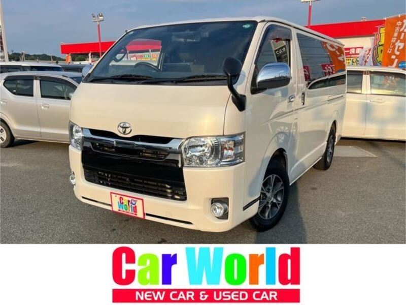 TOYOTA HIACE VAN