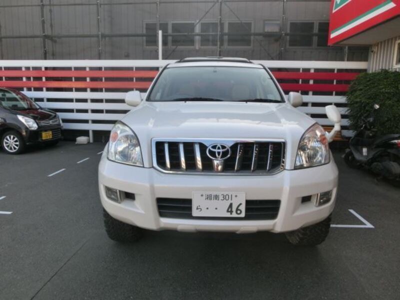 TOYOTA LAND CRUISER PRADO