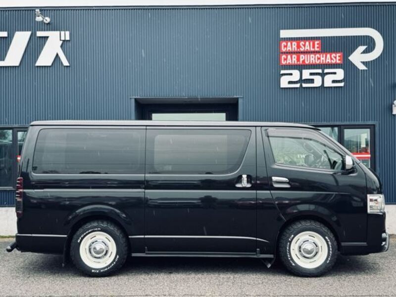 HIACE VAN