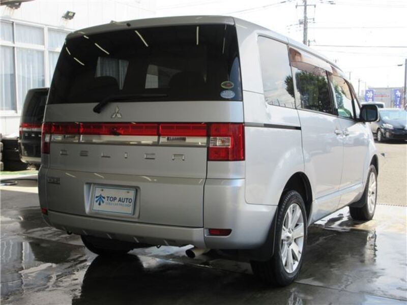 DELICA D5