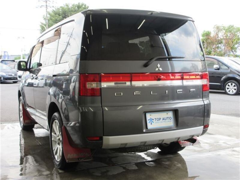 DELICA D5