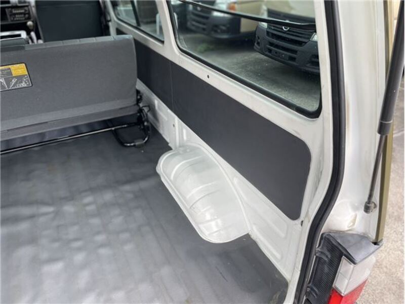 BONGO VAN