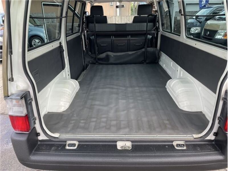 BONGO VAN