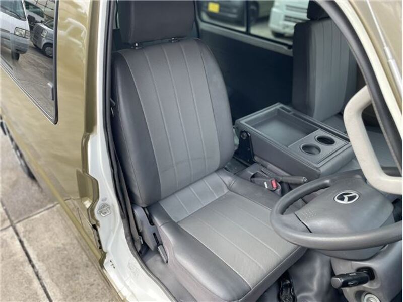 BONGO VAN