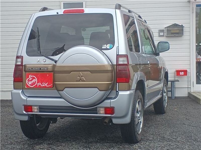 PAJERO MINI
