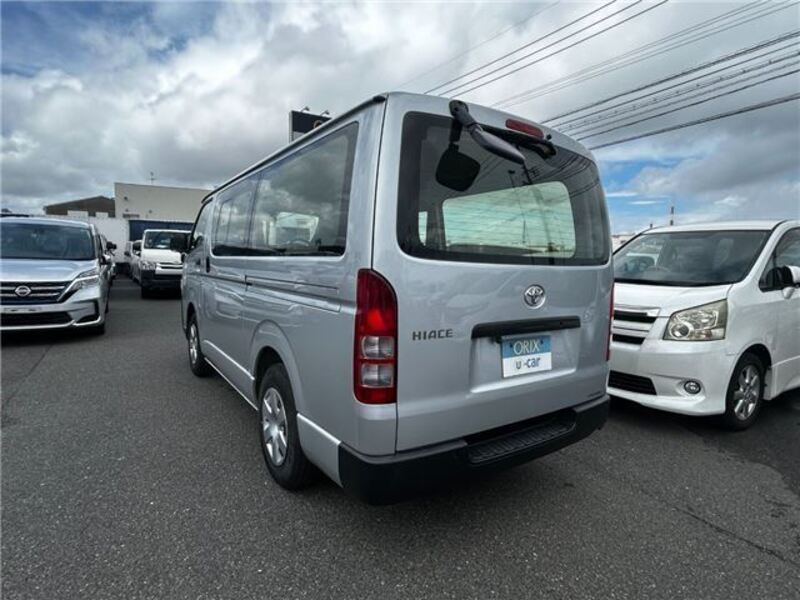HIACE VAN
