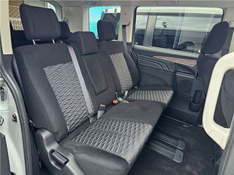 DELICA D5
