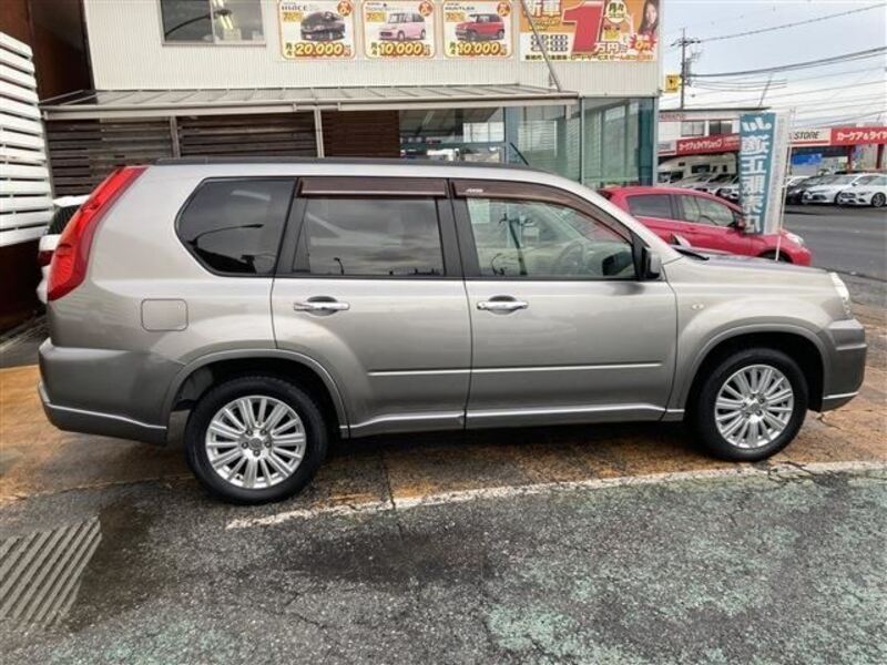 X-TRAIL