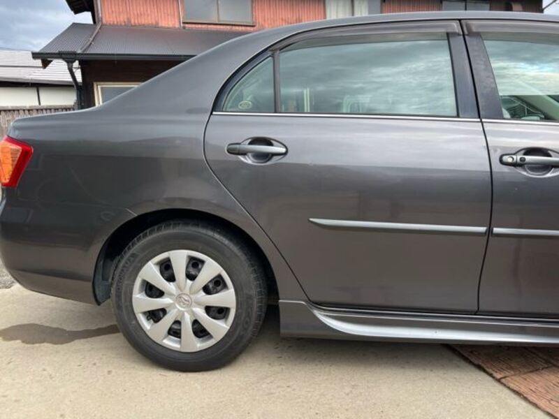 COROLLA AXIO