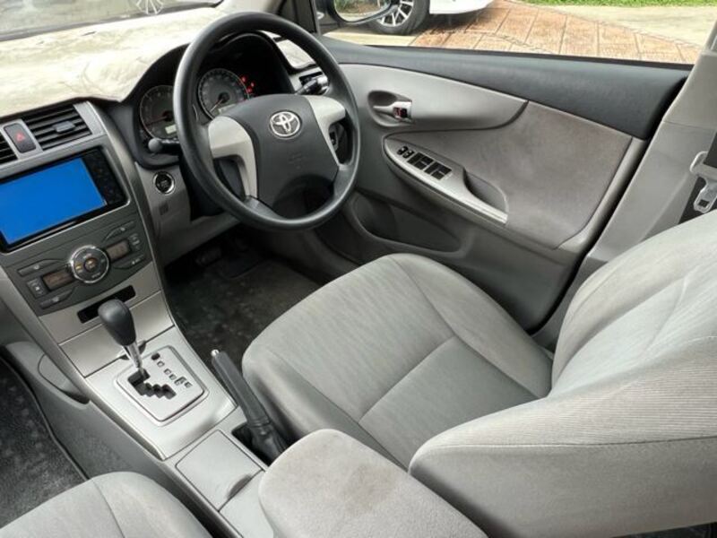 COROLLA AXIO