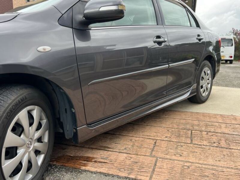 COROLLA AXIO