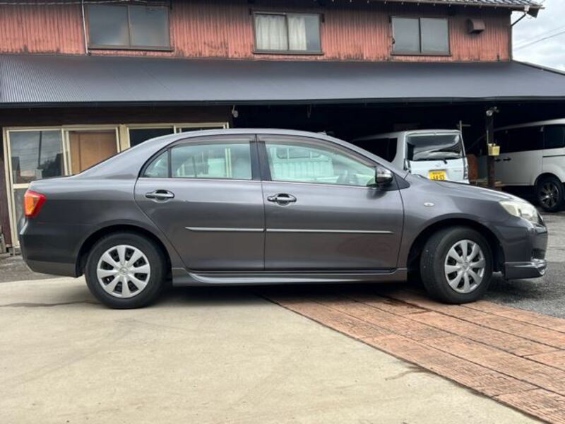 COROLLA AXIO