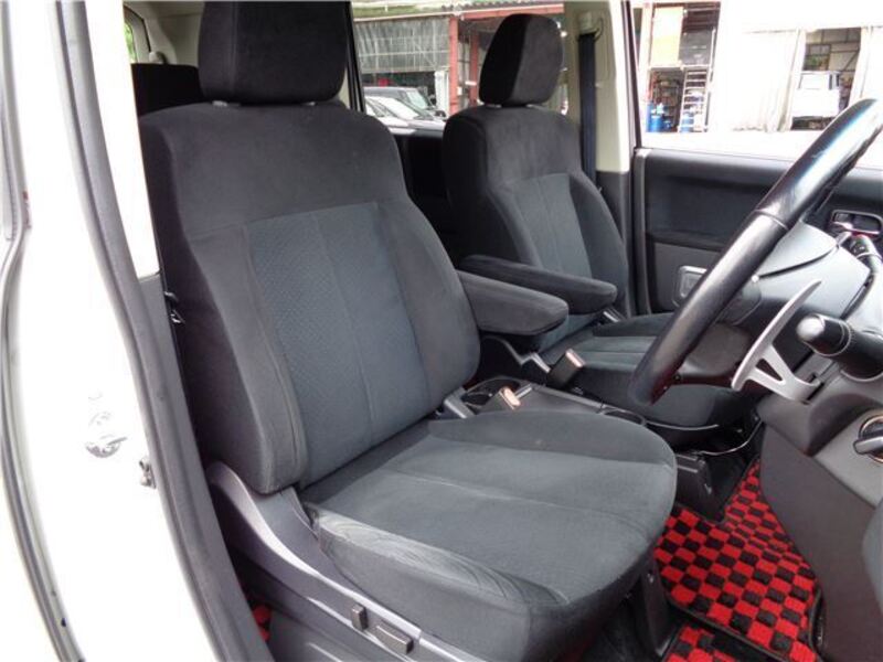 DELICA D5