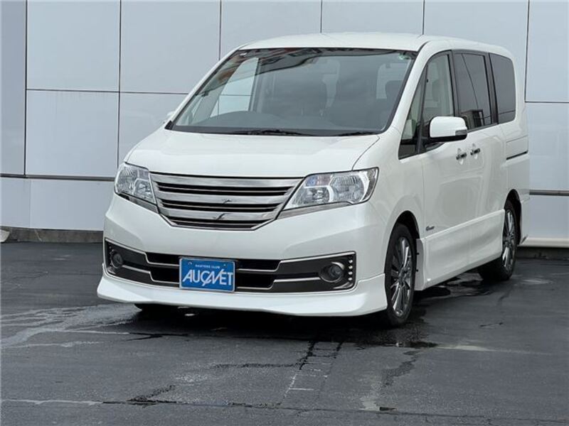 NISSAN SERENA