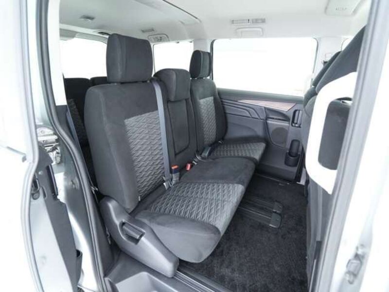 DELICA D5