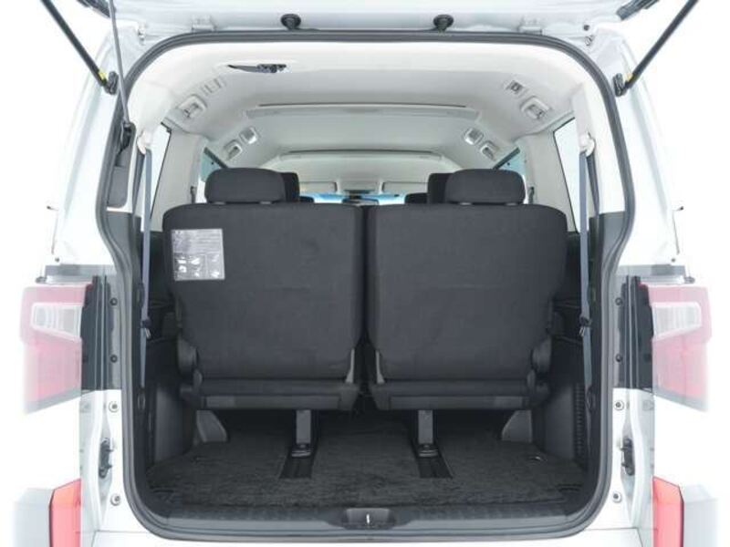 DELICA D5