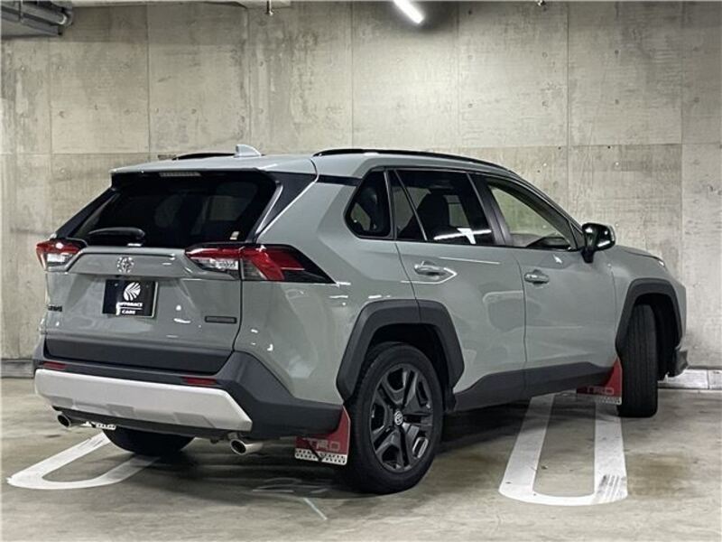 RAV4