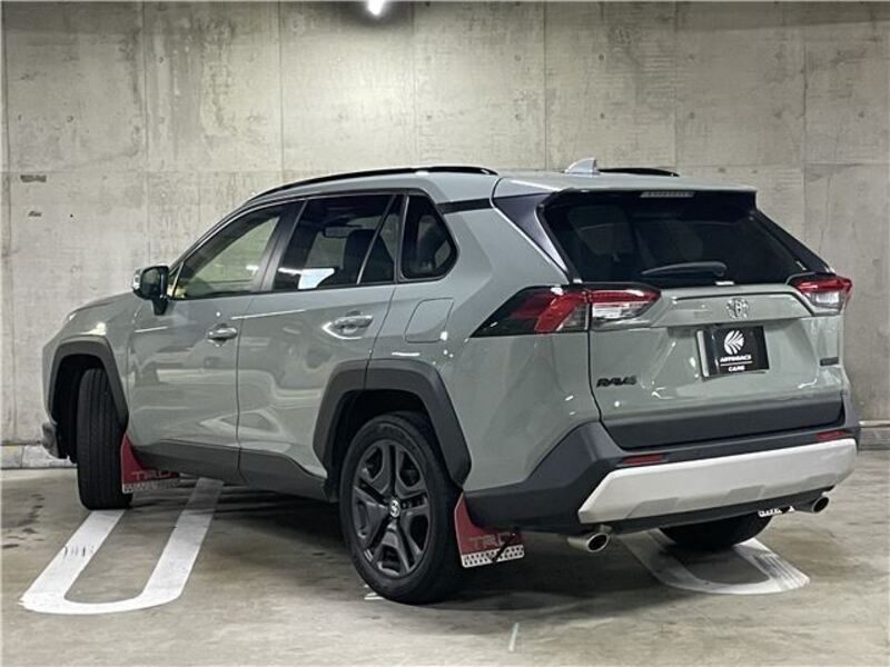 RAV4